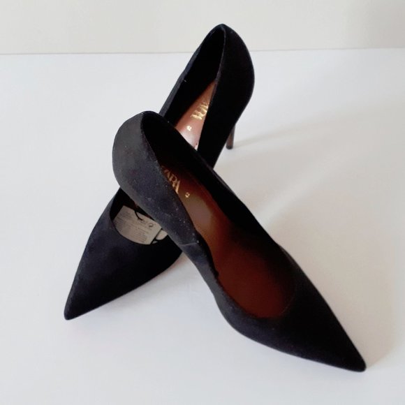 *Sold* NWT Zara black faux suede tortoise shell high heels, 42 - Picture 5 of 11